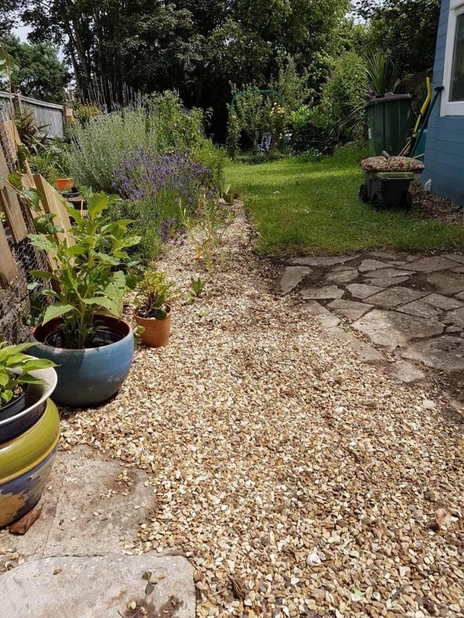 Crofton House Garden Apartment ライド エクステリア 写真