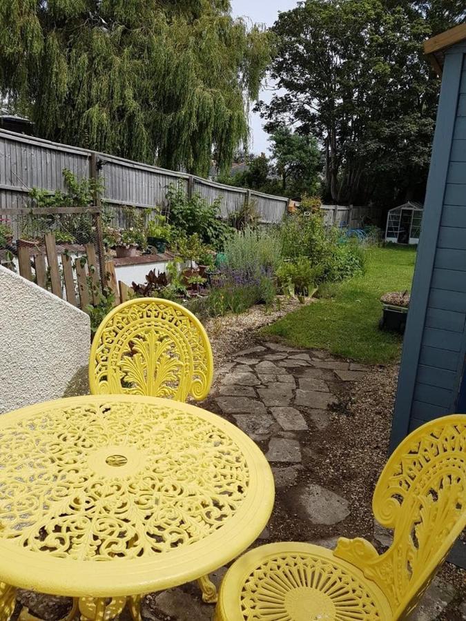 Crofton House Garden Apartment ライド エクステリア 写真
