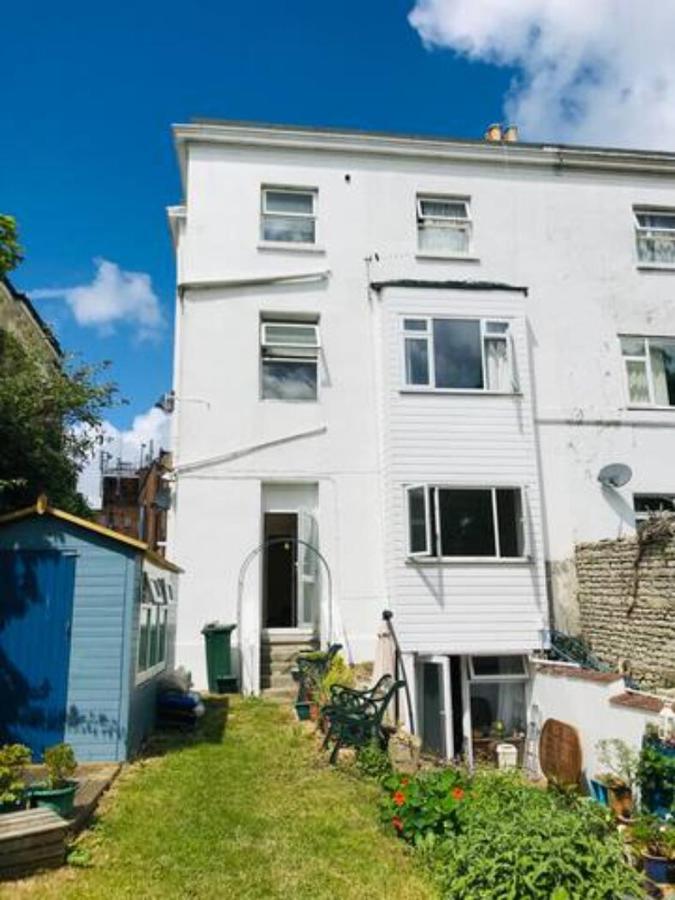 Crofton House Garden Apartment ライド エクステリア 写真