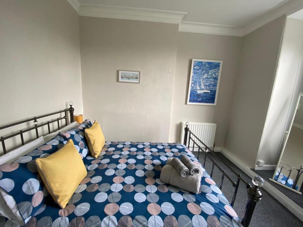 Crofton House Garden Apartment ライド エクステリア 写真