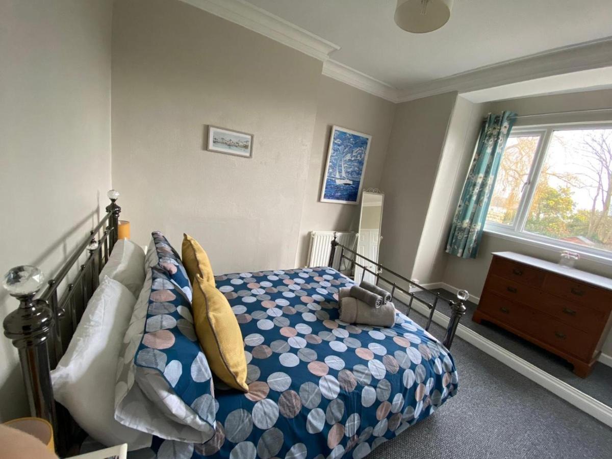 Crofton House Garden Apartment ライド エクステリア 写真