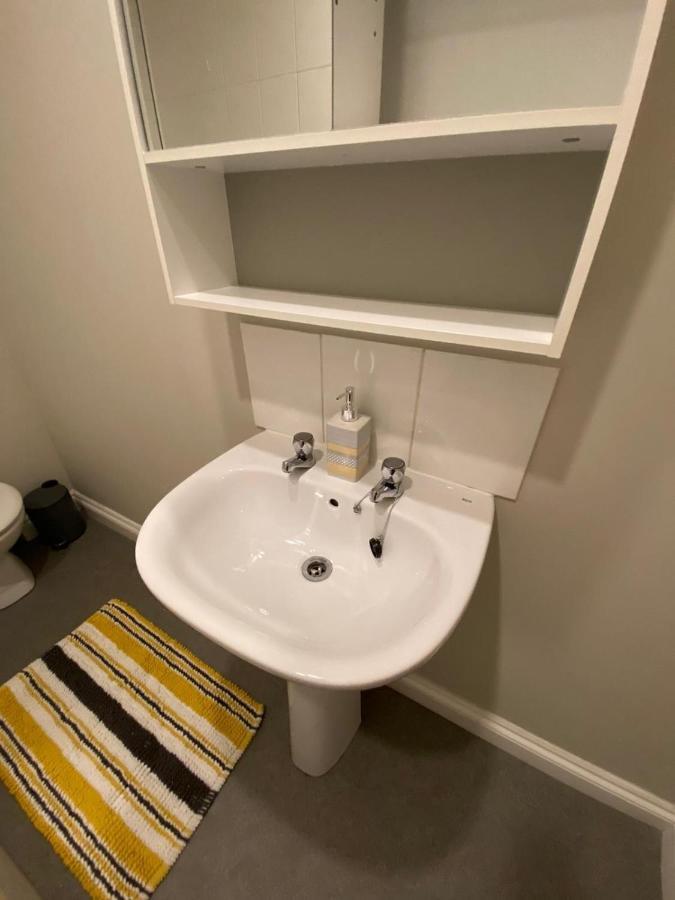 Crofton House Garden Apartment ライド エクステリア 写真
