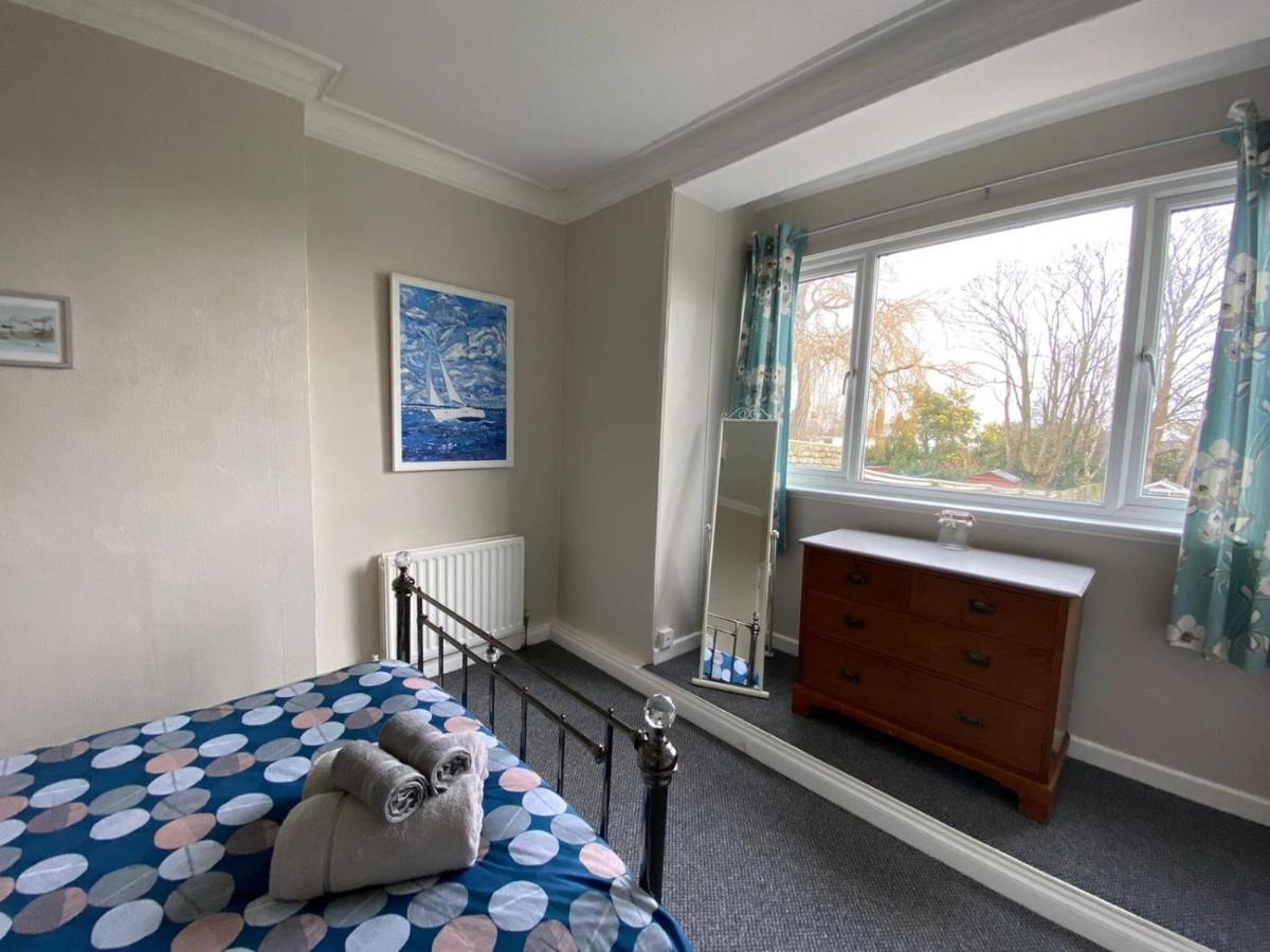 Crofton House Garden Apartment ライド エクステリア 写真