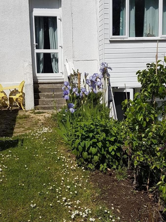 Crofton House Garden Apartment ライド エクステリア 写真